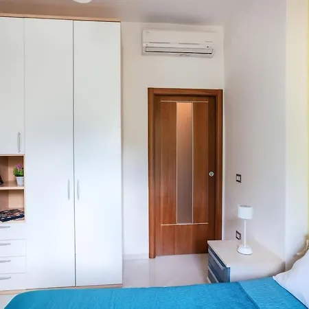 Sorrento, The Sweet Life, Central, With Panorama