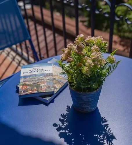 Sorrento, The Sweet Life, Central, With Panorama * 索伦托