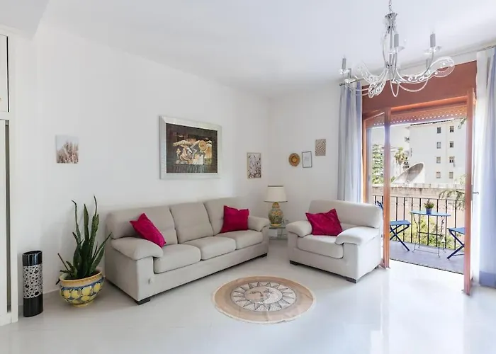 Sorrento, The Sweet Life, Central, With Panorama *